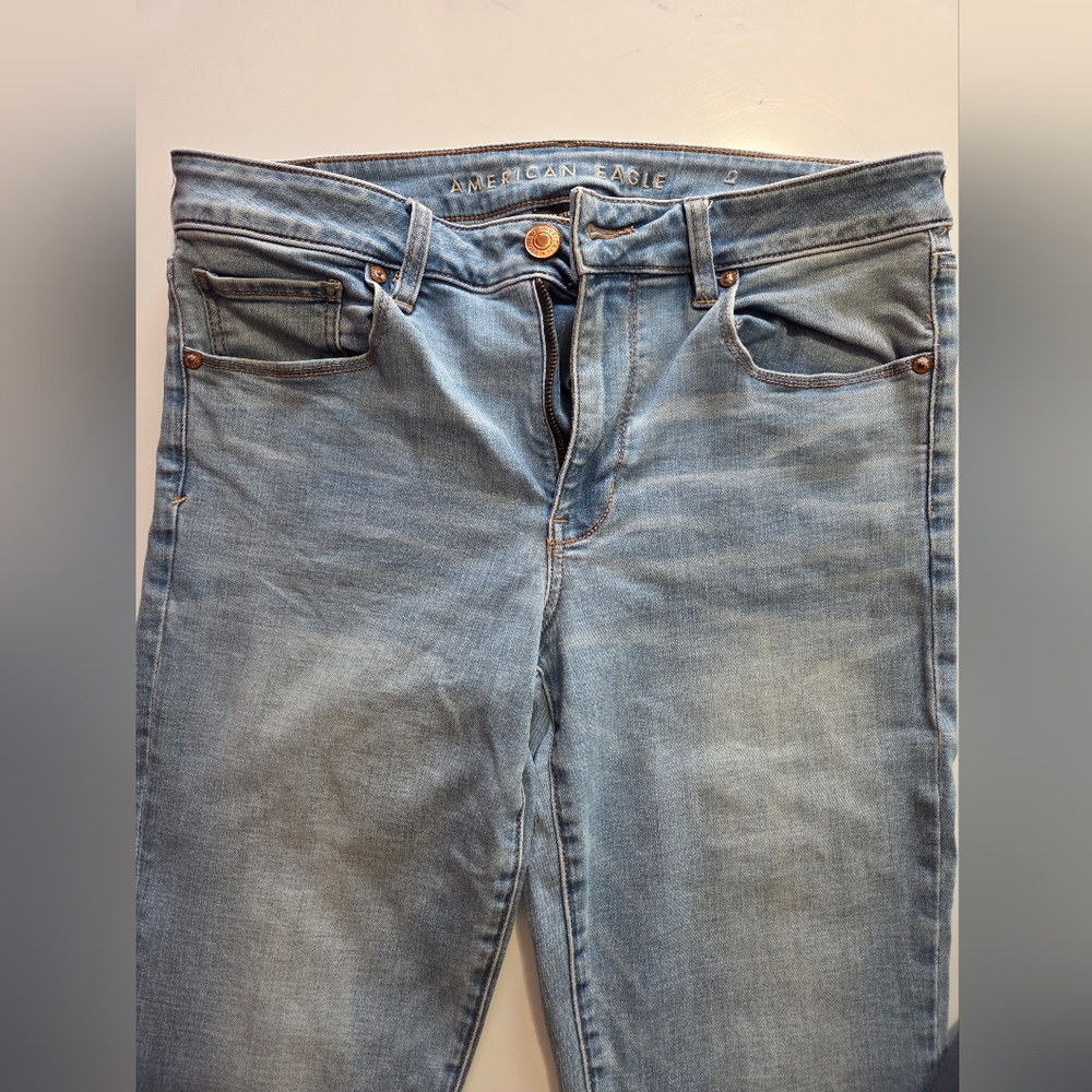 American Eagle Outfitters Women's Light Blue Jeans